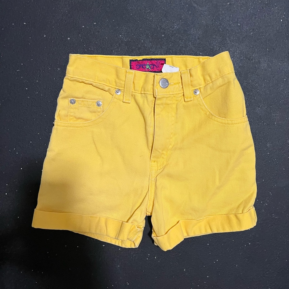 “Vintage 80s Sasson Kids Yellow Denim Shorts (Late 80s)”  size 7